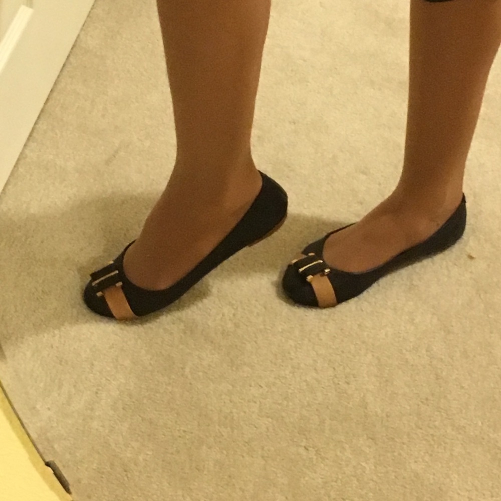 Flats - Picture 3 of 3